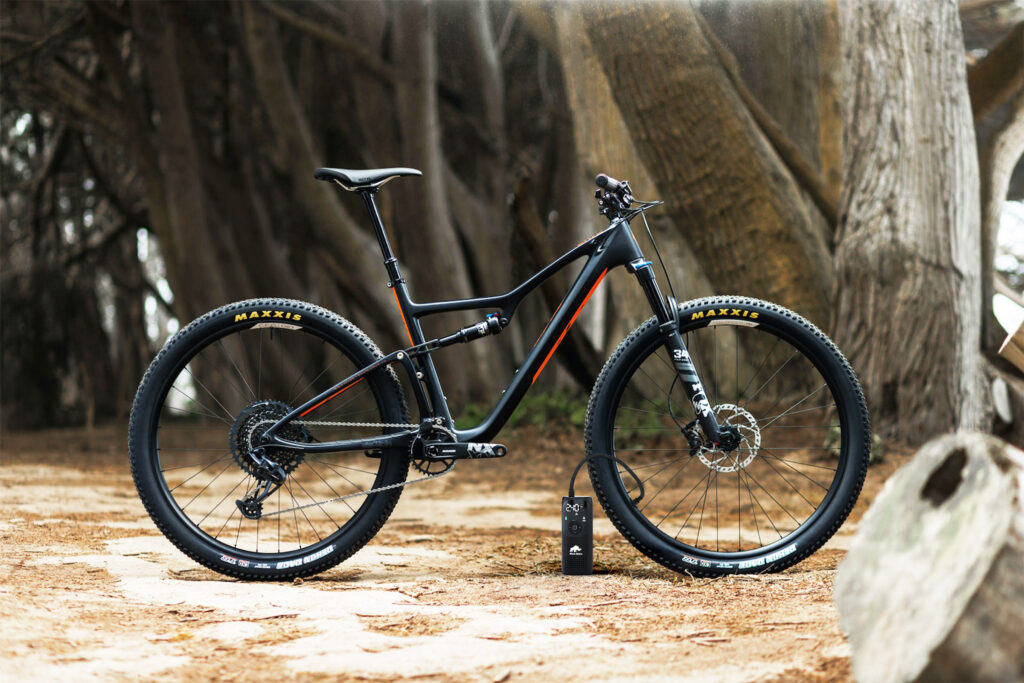 Black Rhino LP2 pompt een mountainbike op